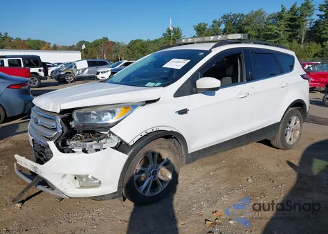 2018 Ford Escape Se z USA, uszkodzony, nr VIN 1FMCU9GD4JUB16483